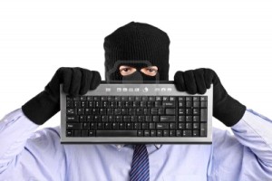 Delincuentes que robaron 114.000 correos